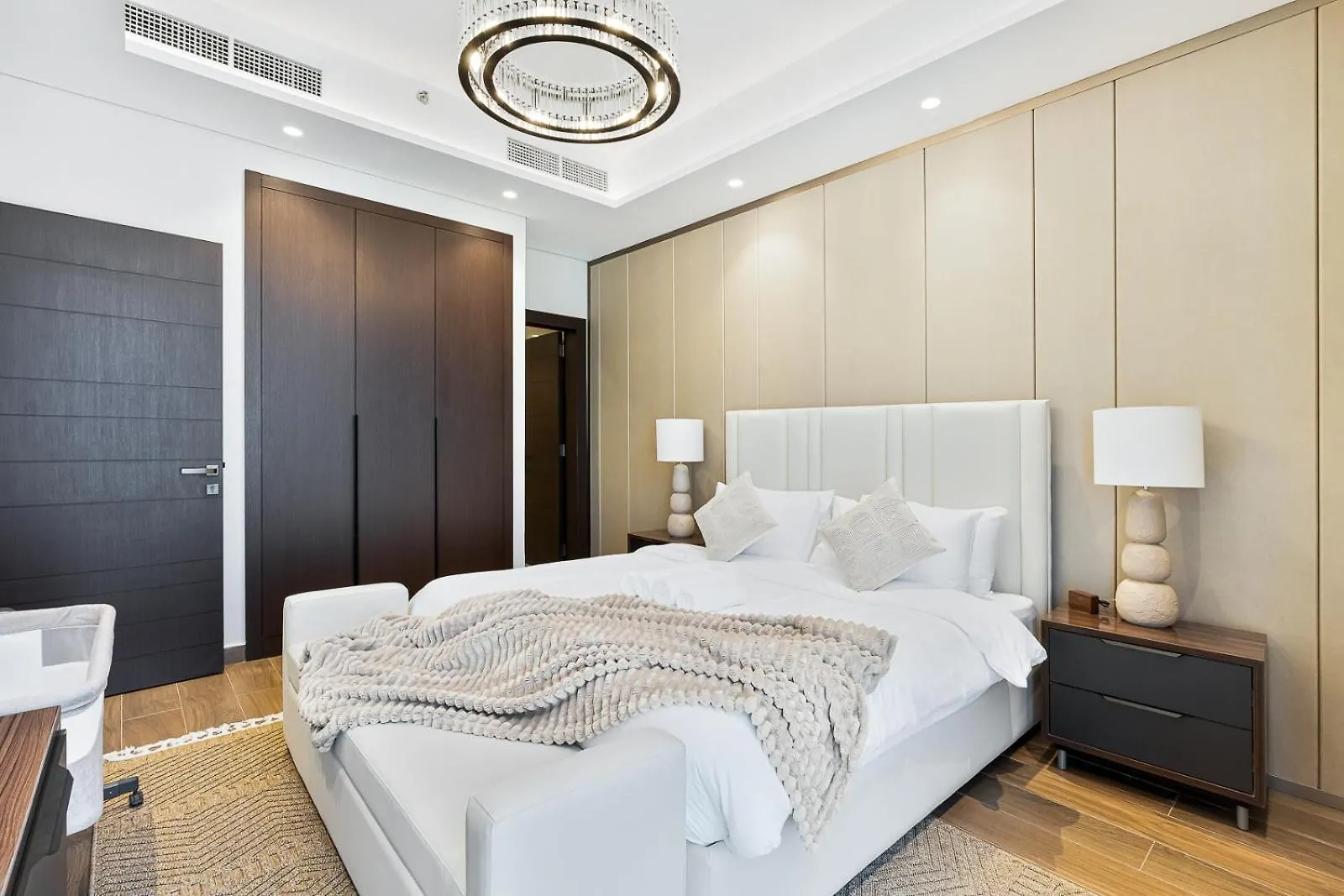 Brand New 1Br Apt With Access To Sauna, Gym And Pool Dubai