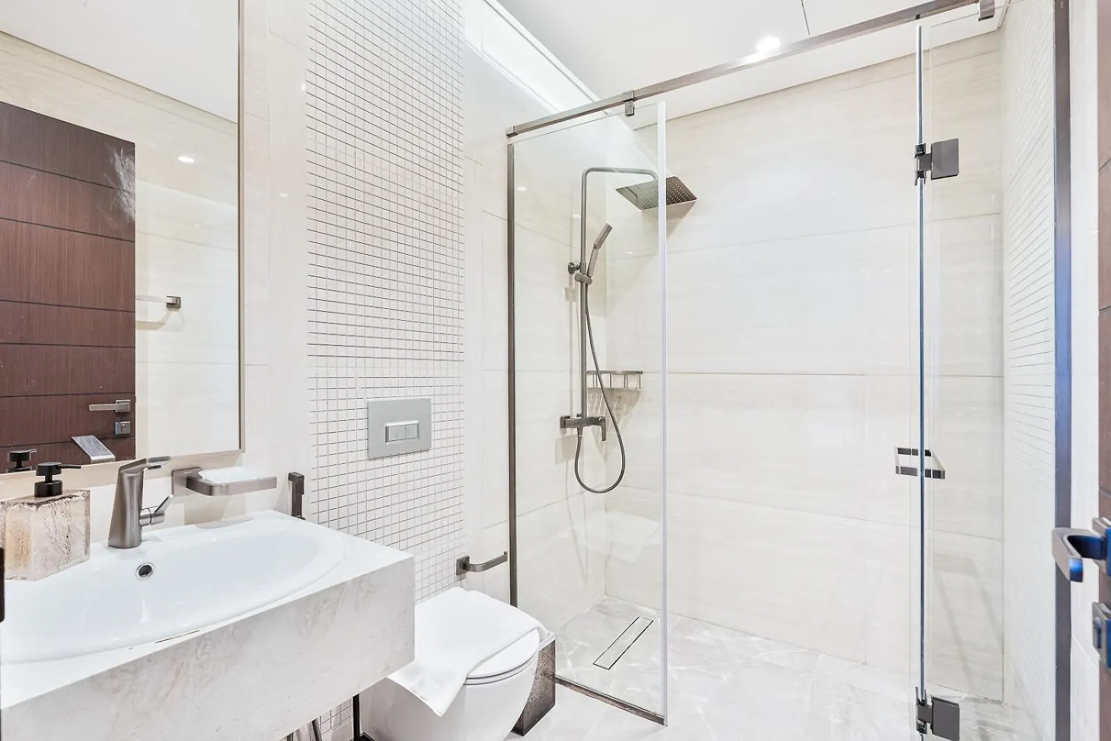 Brand New 1Br Apt With Access To Sauna, Gym And Pool Dubai 0*,  United Arab Emirates
